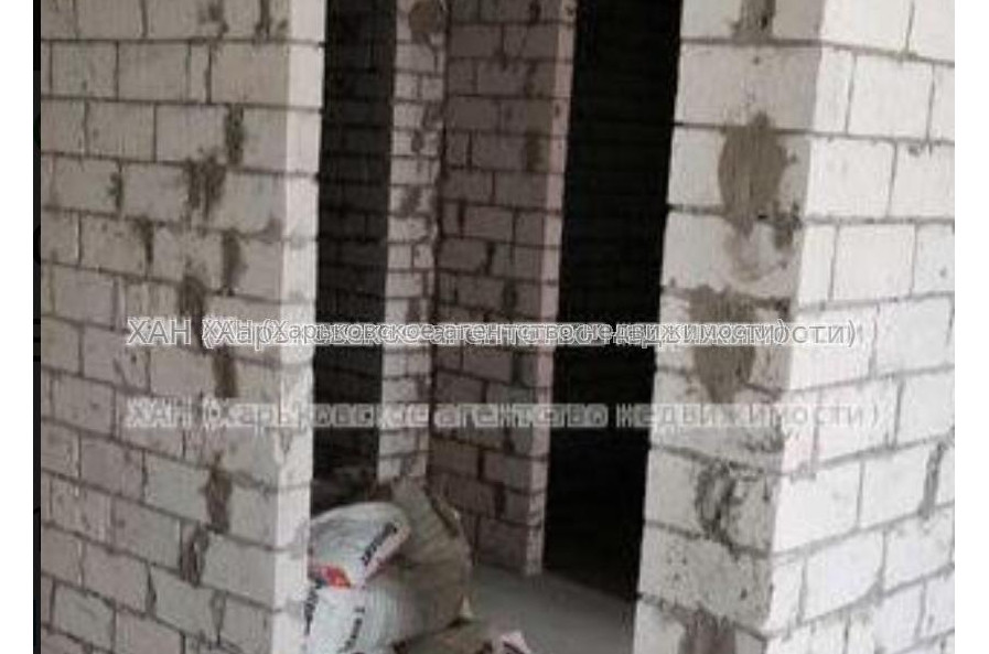 Продам квартиру, Мира ул. , 1 кім., 46 м², без внутренних работ 