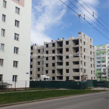 Продам квартиру, Мира ул. , 1 кім., 46 м², без внутренних работ 