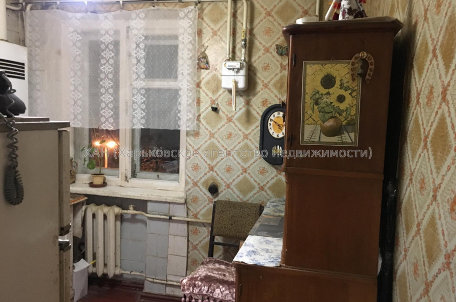 Продам квартиру, Большая Панасовская ул. , 2 кім., 43 м², частичный ремонт 