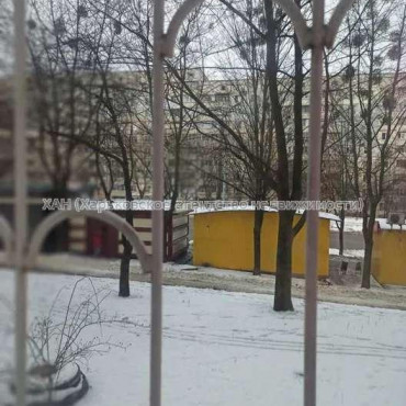 Продам квартиру, Гвардейцев Широнинцев ул. , 1 кім., 32 м², без ремонта 