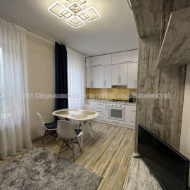 Продам квартиру, Кузнечная ул. , 2  ком., 48.30 м², капитальный ремонт