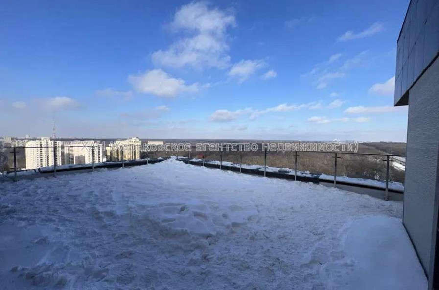 Продам квартиру, Сокольниковская ул. , 5 кім., 193 м², без ремонта 