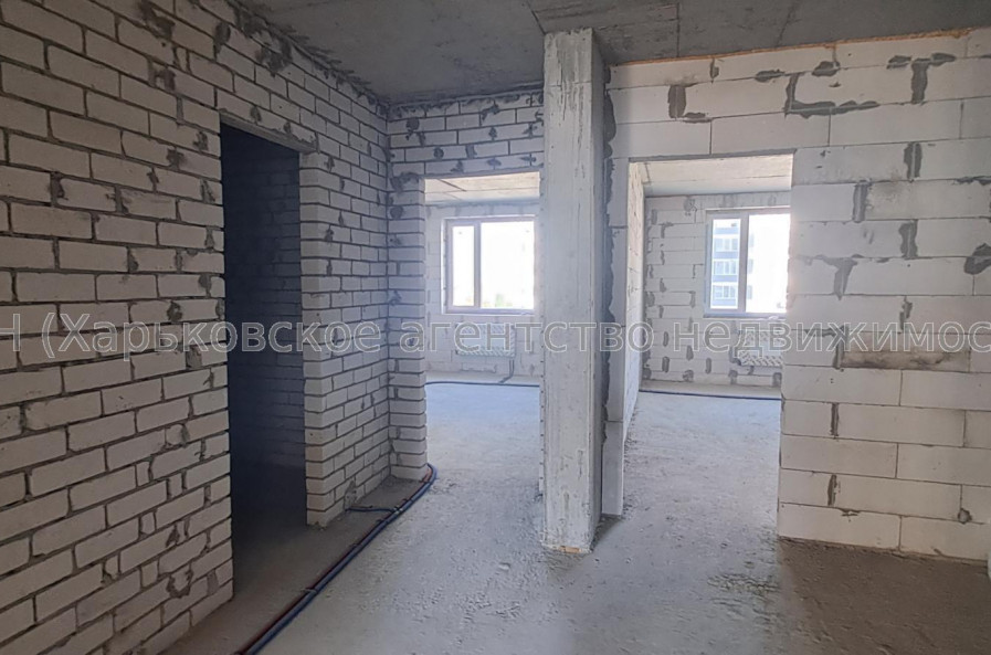 Продам квартиру, Героев Харькова просп. , 3 кім., 122 м², без ремонта 