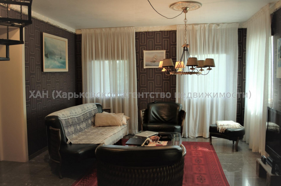 Продам дом, Лермонтова ул. , 220 м², 250 сот., авторский дизайн 