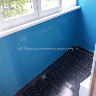 Продам квартиру, Амосова ул. , 3  ком., 67 м², косметический ремонт 