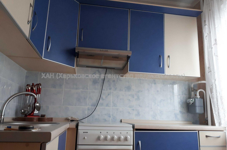 Продам квартиру, Амосова ул. , 3  ком., 67 м², косметический ремонт 