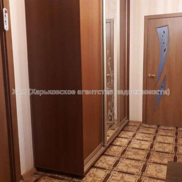 Продам квартиру, Амосова ул. , 3  ком., 67 м², косметический ремонт 