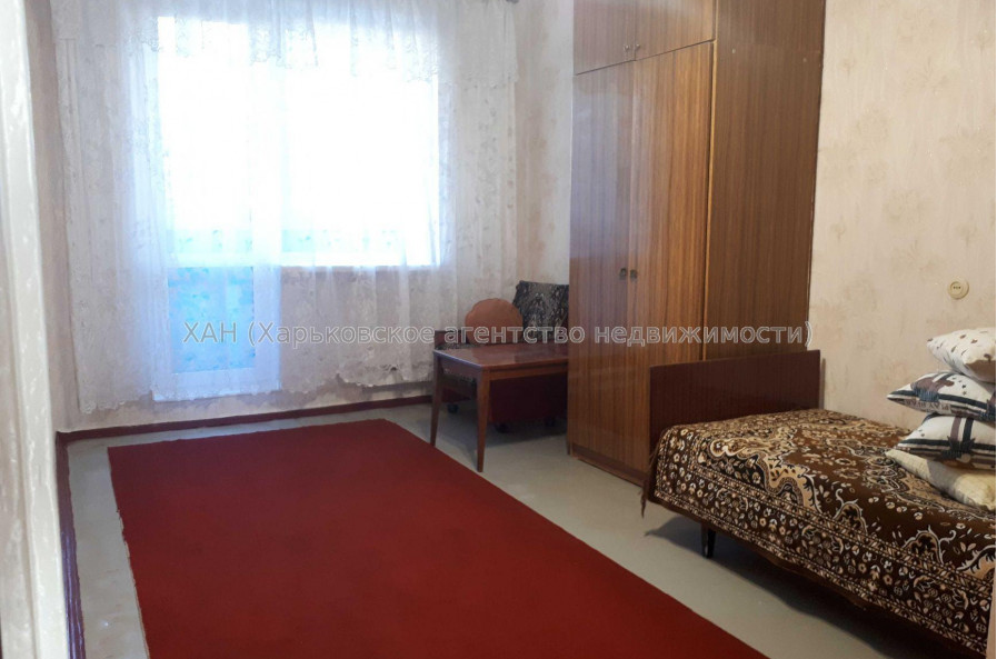 Продам квартиру, Амосова ул. , 3  ком., 67 м², косметический ремонт 