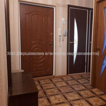 Продам квартиру, Амосова ул. , 3  ком., 67 м², косметический ремонт 