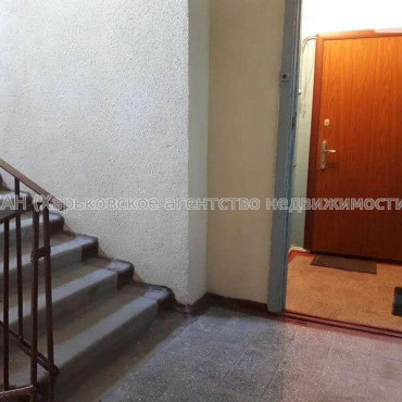 Продам квартиру, Амосова ул. , 3  ком., 67 м², косметический ремонт 