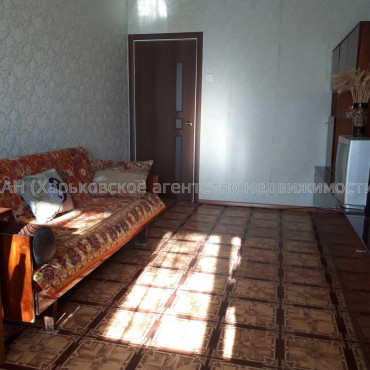 Продам квартиру, Амосова ул. , 3  ком., 67 м², косметический ремонт 