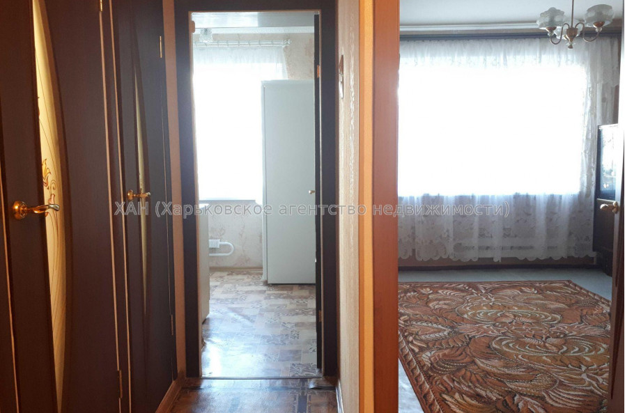 Продам квартиру, Амосова ул. , 3  ком., 67 м², косметический ремонт 
