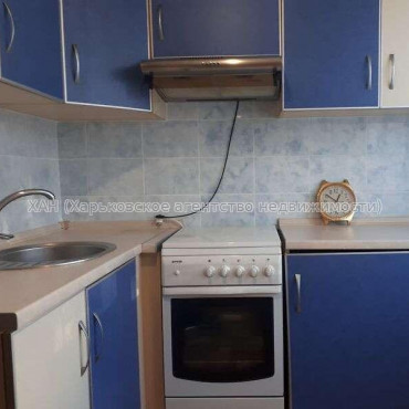 Продам квартиру, Амосова ул. , 3  ком., 67 м², косметический ремонт 