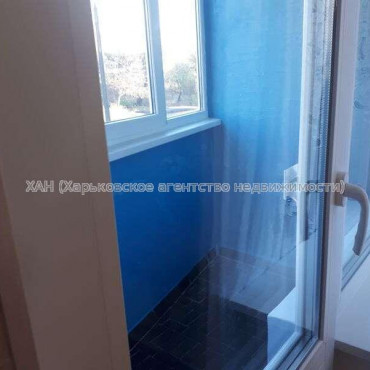 Продам квартиру, Амосова ул. , 3  ком., 67 м², косметический ремонт 
