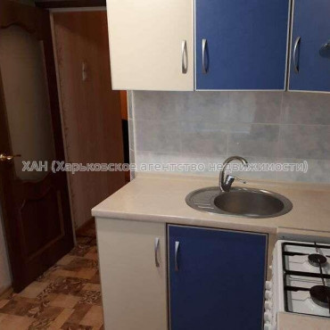 Продам квартиру, Амосова ул. , 3  ком., 67 м², косметический ремонт 