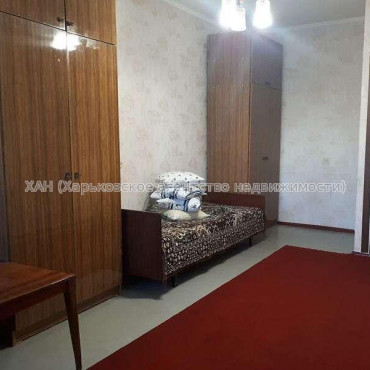 Продам квартиру, Амосова ул. , 3  ком., 67 м², косметический ремонт 