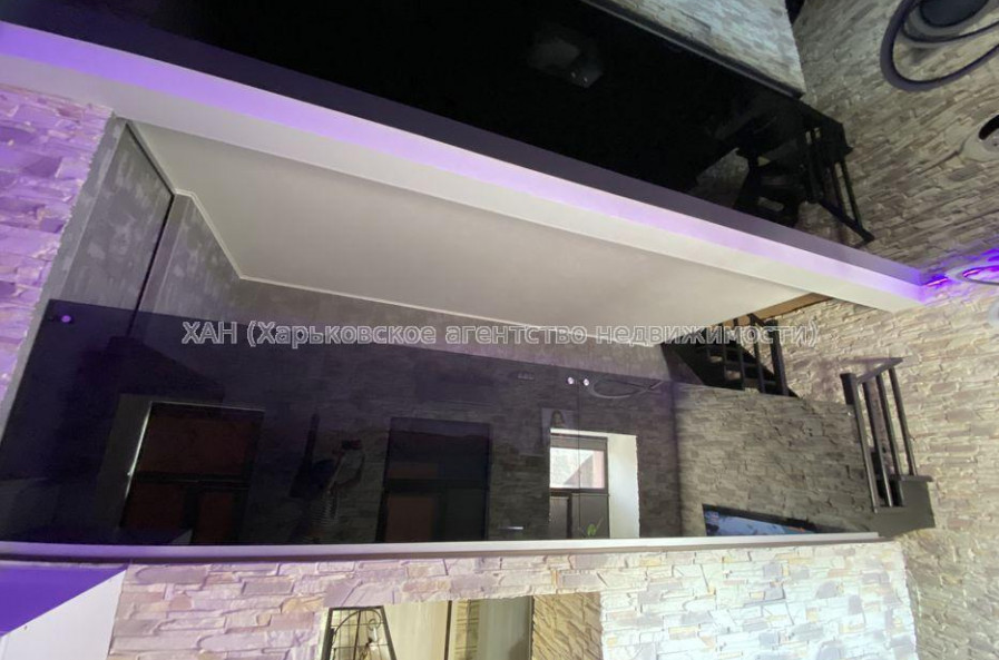 Продам квартиру, Сумская ул. , 2 кім., 90 м², авторский дизайн 