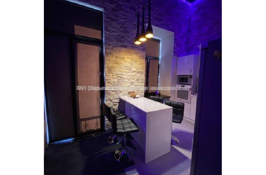 Продам квартиру, Сумская ул. , 2 кім., 90 м², авторский дизайн 