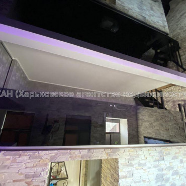 Продам квартиру, Сумская ул. , 2 кім., 90 м², авторский дизайн 