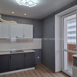Продам квартиру, Заливная ул. , 2 кім., 53.12 м², евроремонт