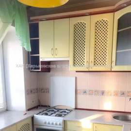 Продам квартиру, Аэрокосмический пр. , 2 кім., 42 м², косметический ремонт