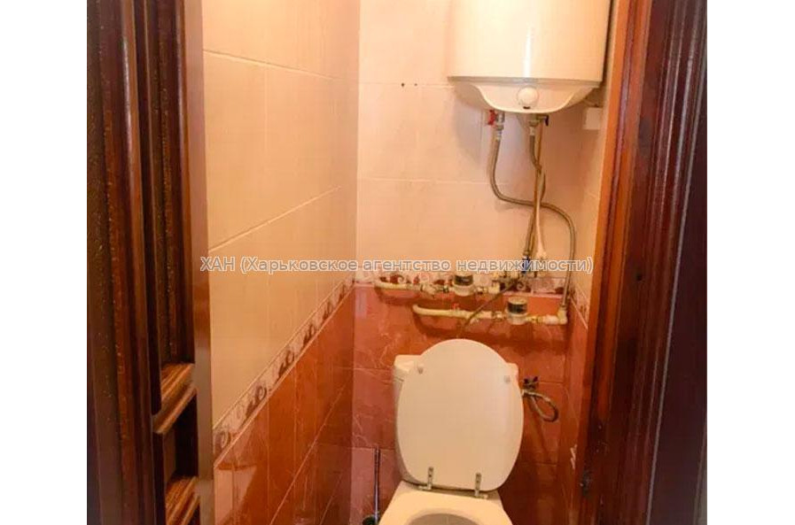Продам квартиру, Аэрокосмический пр. , 2 кім., 42 м², косметический ремонт 
