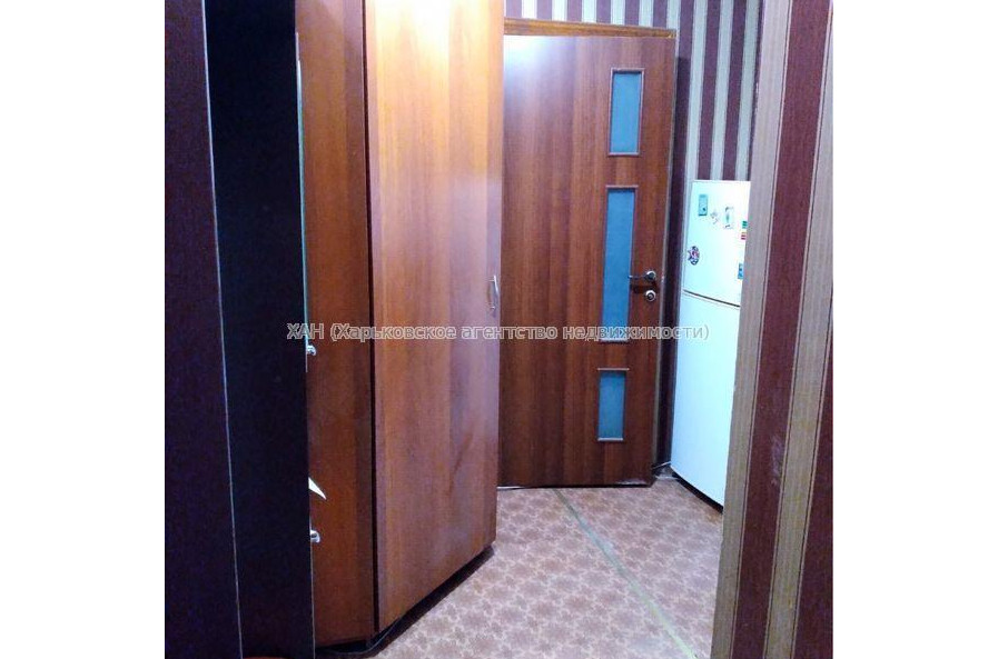 Продам квартиру, Аэрокосмический пр. , 2 кім., 42 м², косметический ремонт 