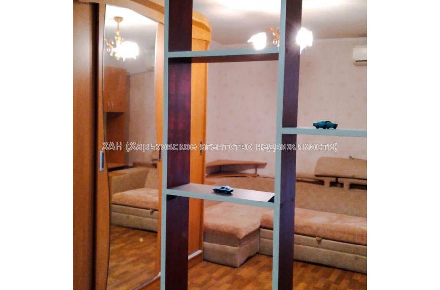 Продам квартиру, Гагарина просп. , 2 кім., 42 м², косметический ремонт 