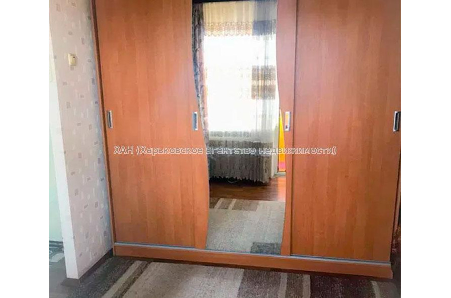Продам квартиру, Аэрокосмический пр. , 2 кім., 42 м², косметический ремонт 