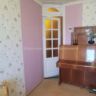 Продам квартиру, Науки просп. , 2  ком., 46 м², косметический ремонт 