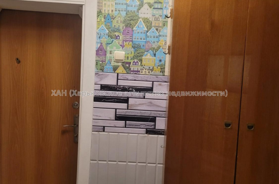 Продам квартиру, Науки просп. , 2  ком., 46 м², косметический ремонт 