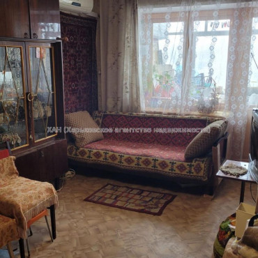 Продам квартиру, Науки просп. , 2  ком., 46 м², косметический ремонт 