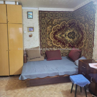 Продам квартиру, Науки просп. , 2  ком., 46 м², косметический ремонт 