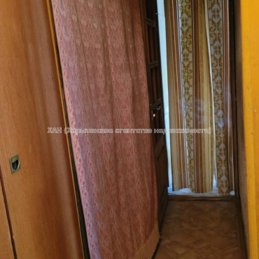 Продам квартиру, Науки просп. , 2  ком., 46 м², косметический ремонт 