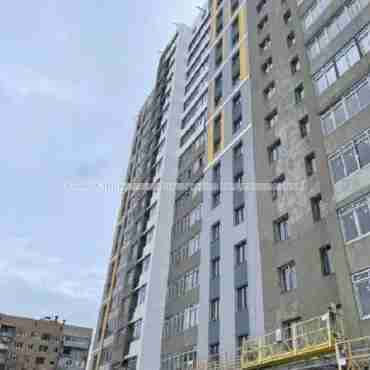 Продам квартиру, Шекспира пер. , 3  ком., 105 м², без внутренних работ 