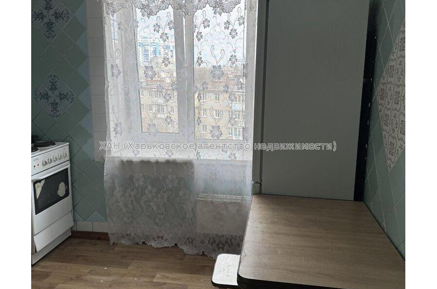 Продам квартиру, Аэрокосмический пр. , 2 кім., 55 м², советский ремонт 