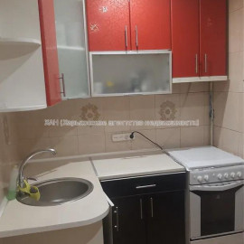 Продам квартиру, Зерновой пер. , 2 кім., 45 м², косметический ремонт
