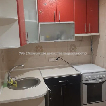 Продам квартиру, Зерновой пер. , 2 кім., 45 м², косметический ремонт 