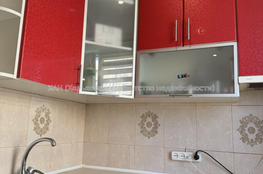 Продам квартиру, Зерновой пер. , 2 кім., 45 м², косметический ремонт 