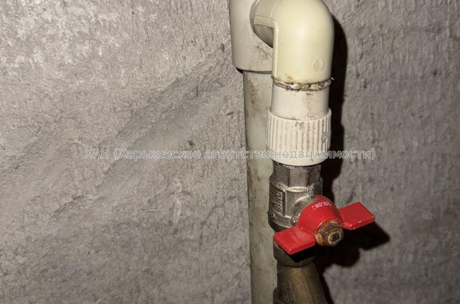 Продам квартиру, Зерновой пер. , 2 кім., 45 м², косметический ремонт 