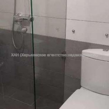 Продам квартиру, Динамовская ул. , 2 кім., 54 м², капитальный ремонт 