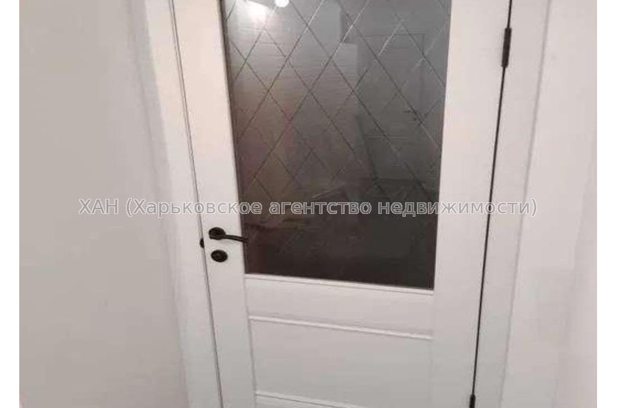 Продам квартиру, Динамовская ул. , 2  ком., 54 м², капитальный ремонт 