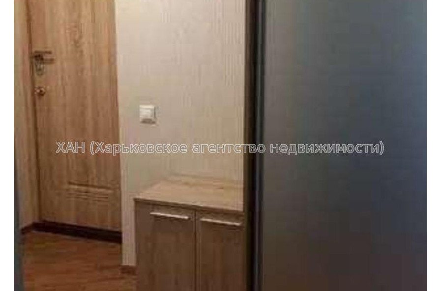 Продам квартиру, Динамовская ул. , 2  ком., 54 м², капитальный ремонт 