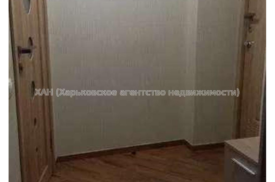 Продам квартиру, Динамовская ул. , 2  ком., 54 м², капитальный ремонт 