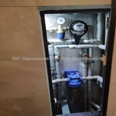 Продам квартиру, Динамовская ул. , 2 кім., 54 м², капитальный ремонт 