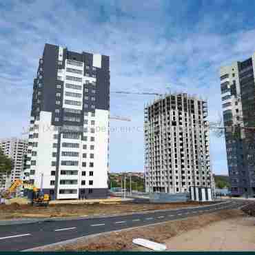 Продам квартиру, Непокоренных ул. , 2 кім., 61 м², без внутренних работ 