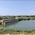 Продам квартиру, Непокоренных ул. , 2 кім., 61 м², без внутренних работ 