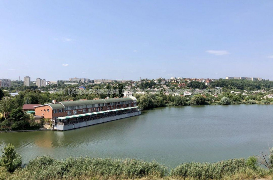 Продам квартиру, Непокоренных ул. , 2 кім., 61 м², без внутренних работ 