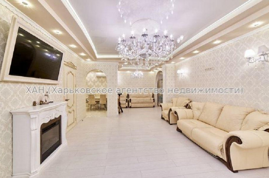 Продам квартиру, Переяславская ул. , 3  ком., 106 м², авторский дизайн 