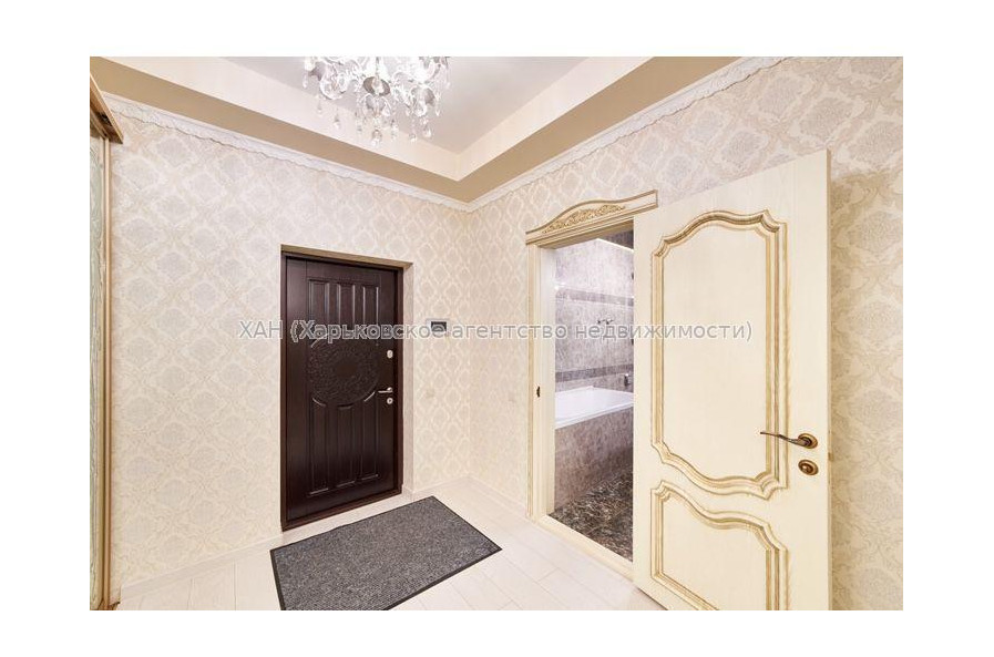 Продам квартиру, Переяславская ул. , 3  ком., 106 м², авторский дизайн 